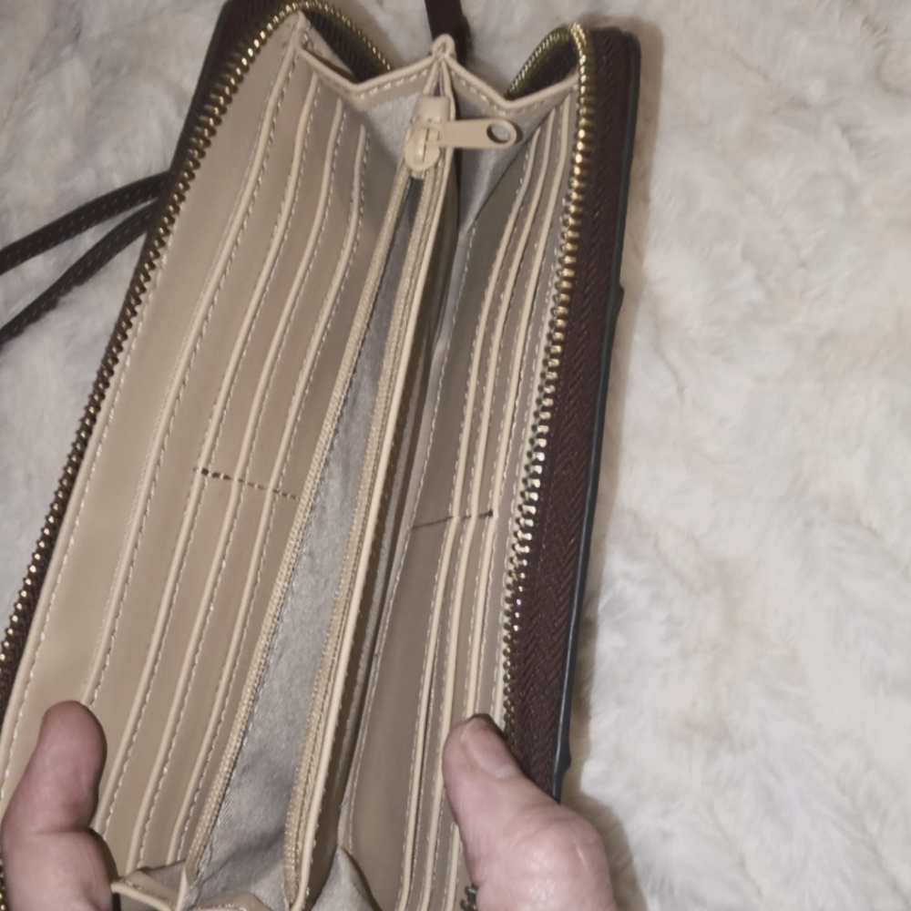 Nine West wristlet